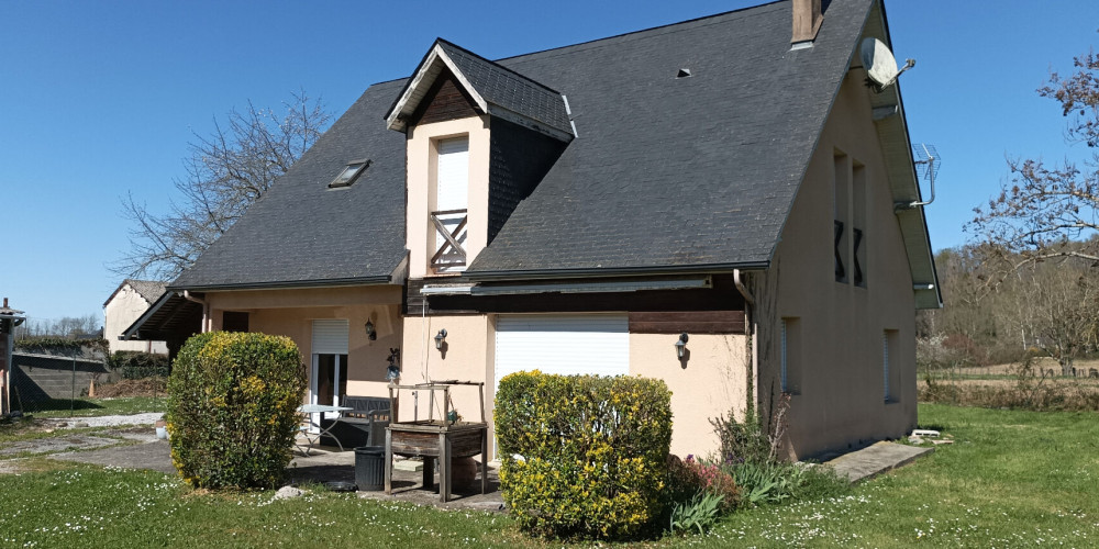 maison à MONTAUT (64800)
