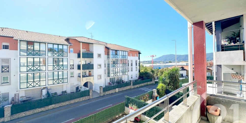 appartement à URRUGNE (64122)