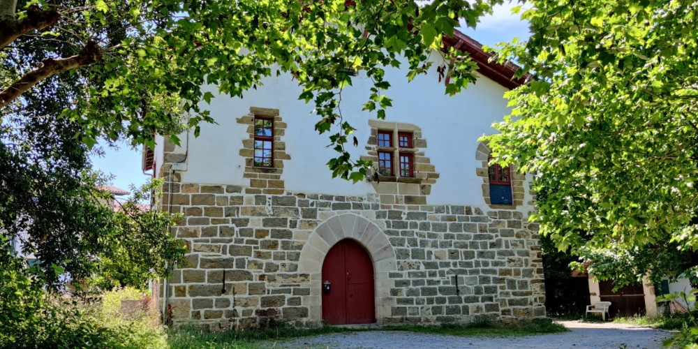 appartement à USTARITZ (64480)