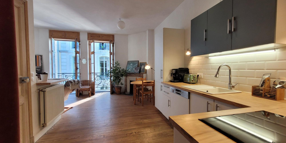 appartement à PAU (64000)