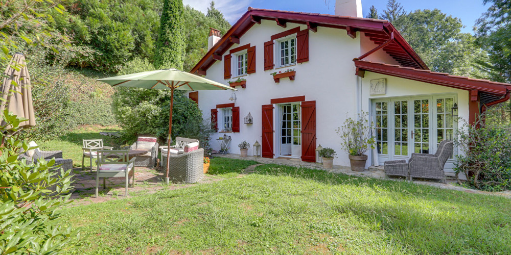 maison à ST PEE SUR NIVELLE (64310)