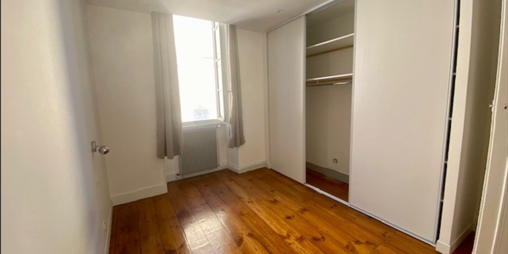 appartement à PAU (64000)