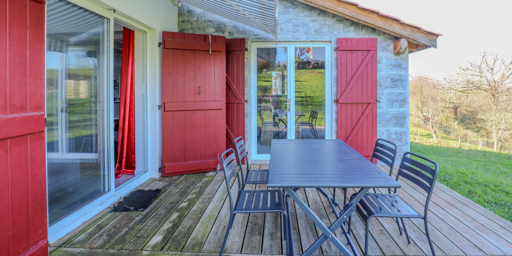 maison à URRUGNE (64122)