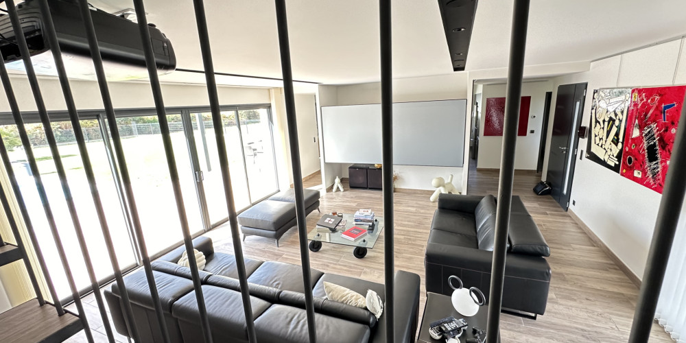 maison à PAU (64000)