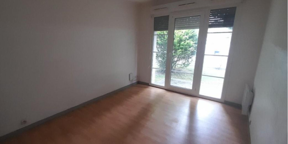 appartement à PAU (64000)