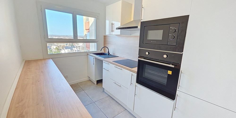 appartement à PAU (64000)