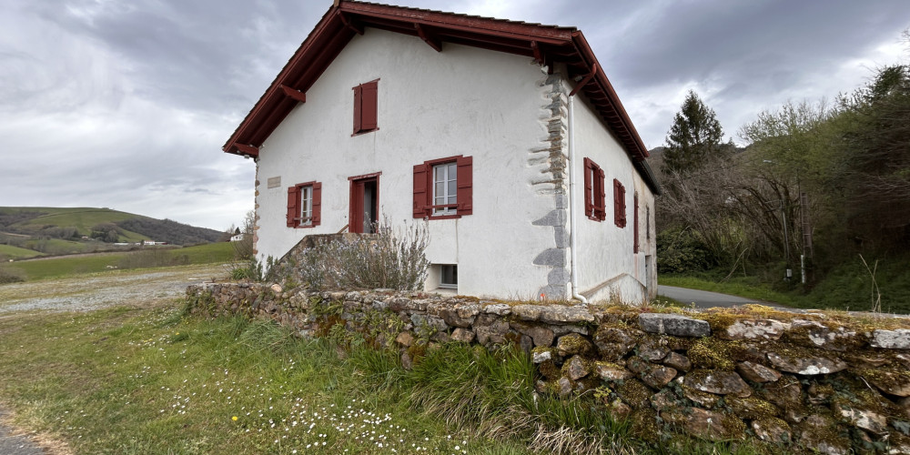 maison à AINHOA (64250)