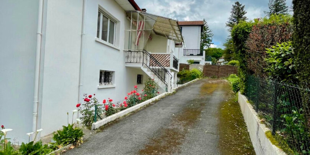 maison à CAMBO LES BAINS (64250)