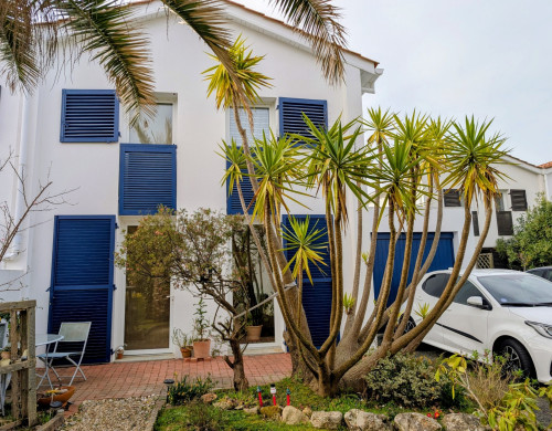 maison  ST PIERRE D IRUBE