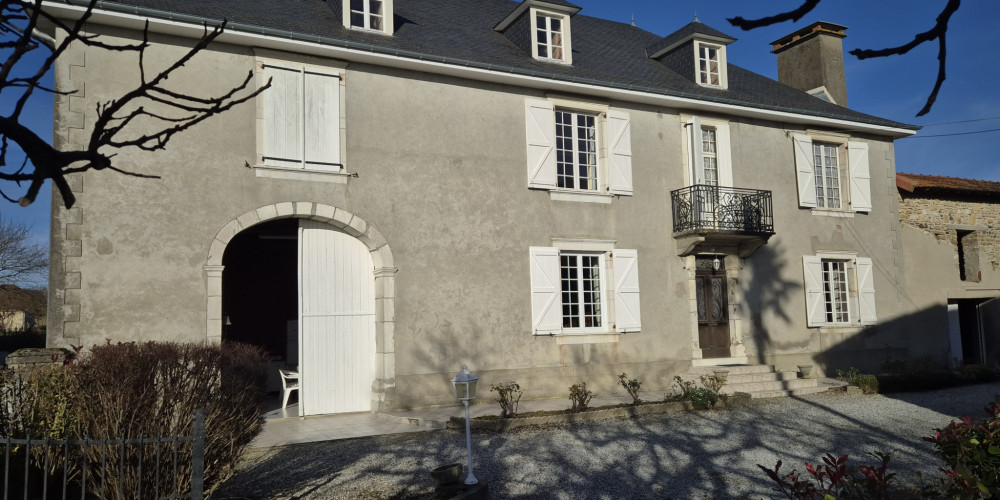 maison à NARP (64190)