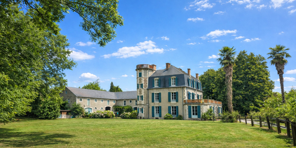 maison à PAU (64000)