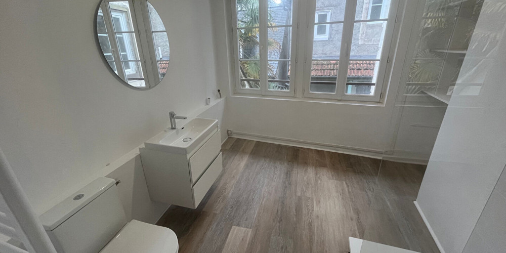 appartement à PAU (64000)