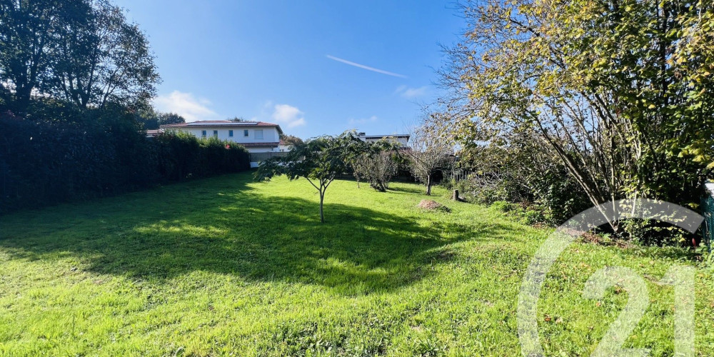 terrain à ANGLET (64600)