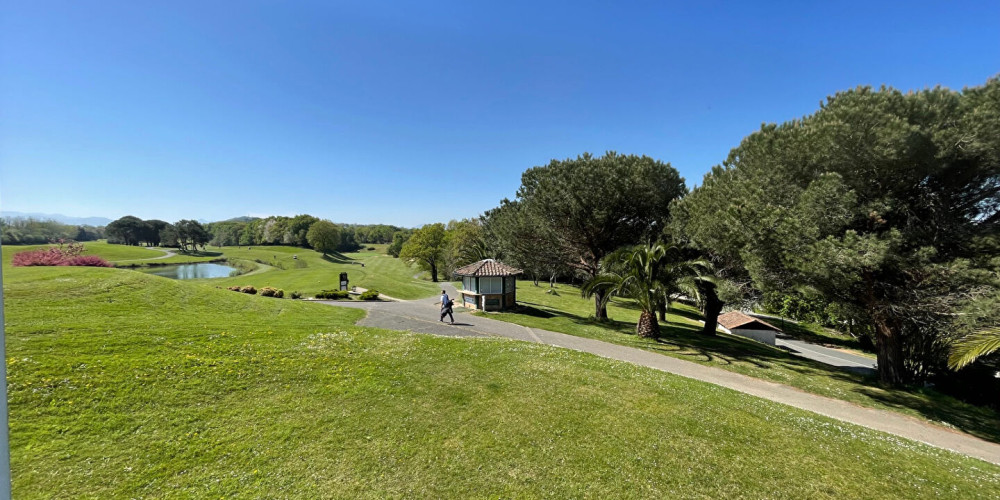 appartement à BASSUSSARRY (64200)