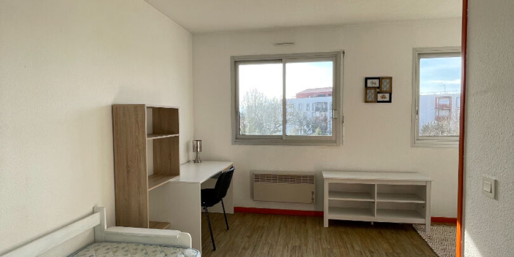 appartement à PAU (64000)