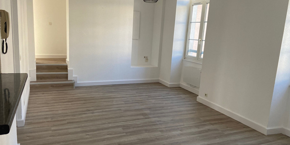 appartement à PAU (64000)