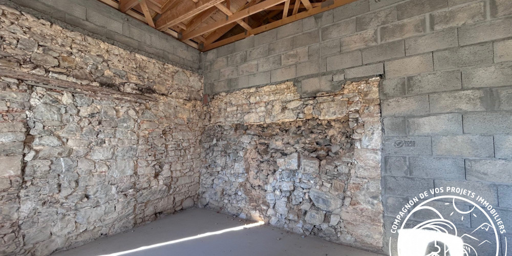 appartement à BARDOS (64520)