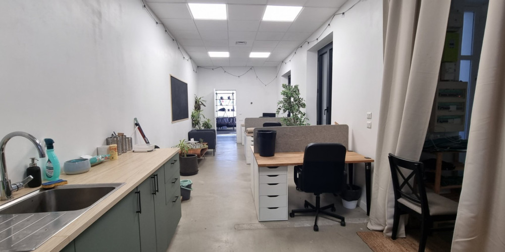 local commercial à BAYONNE (64100)