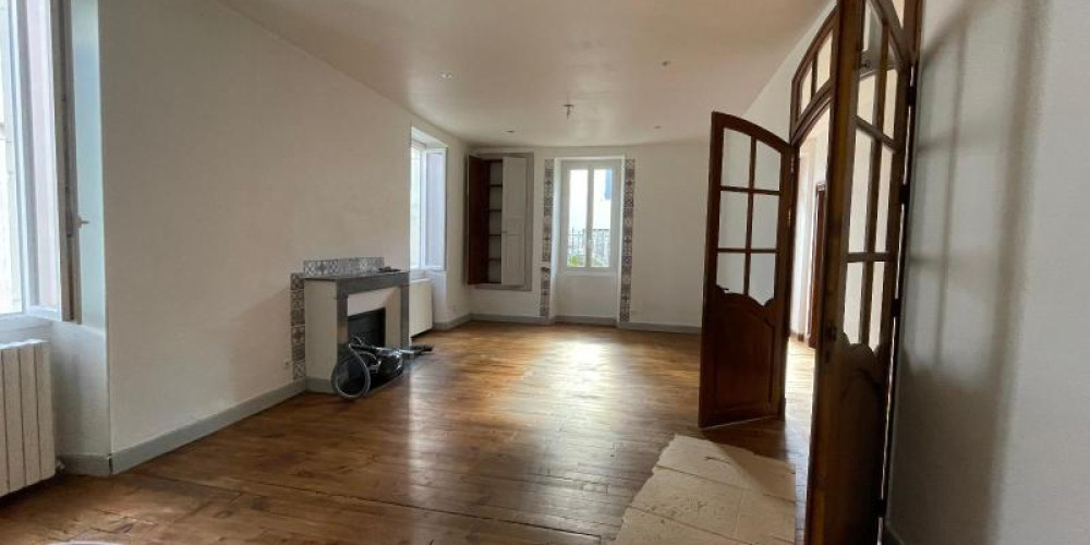 maison à LAGOR (64150)