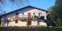 maison à ST PEE SUR NIVELLE (64310)