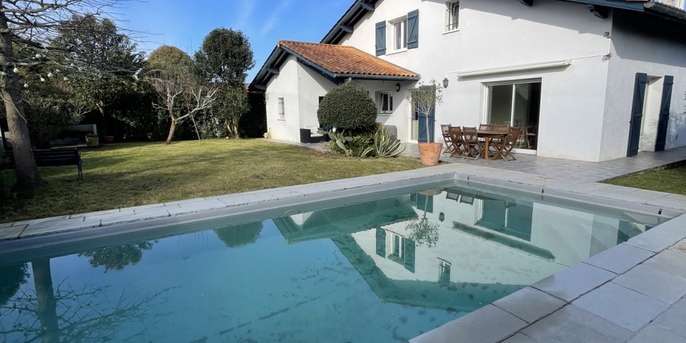 maison à ST PIERRE D IRUBE (64990)