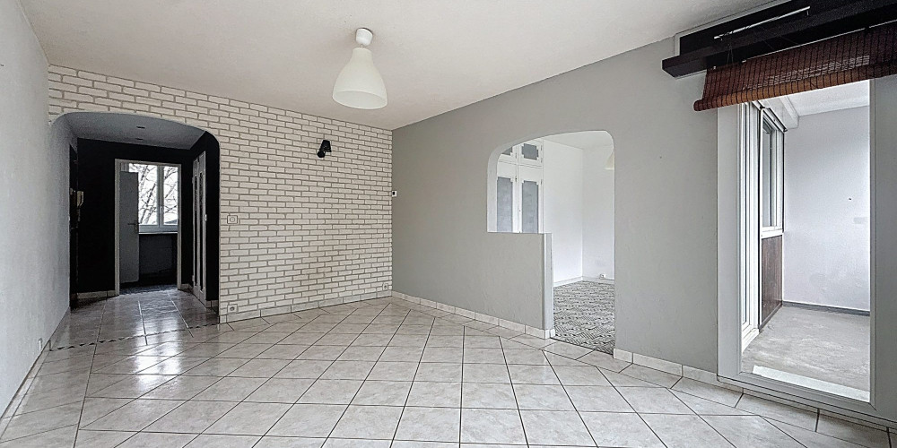 appartement à PAU (64000)