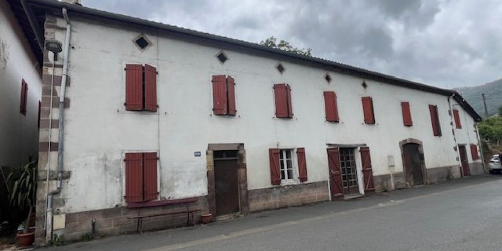 maison à ST ETIENNE DE BAIGORRY (64430)