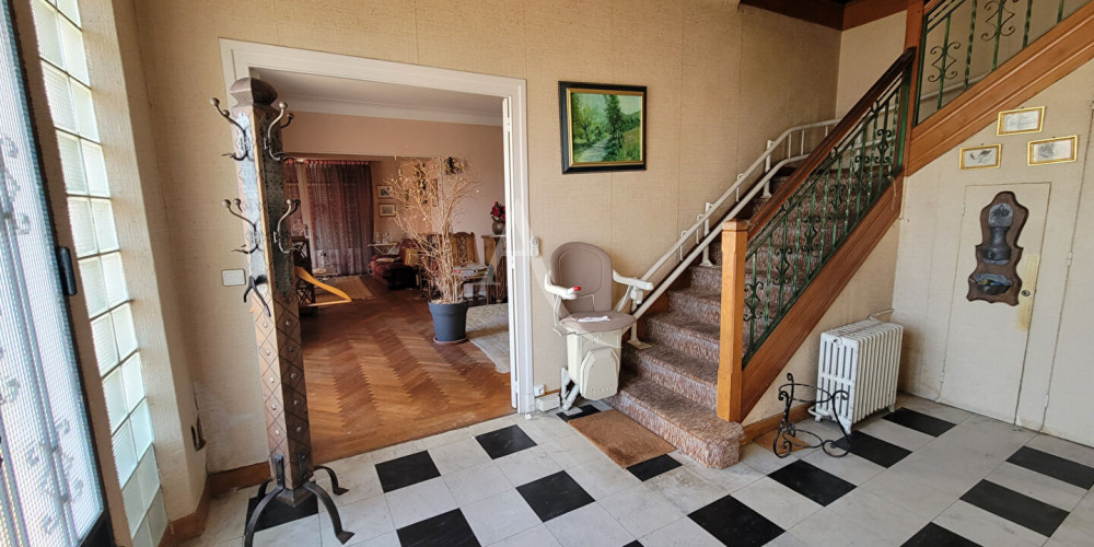 maison à PAU (64000)