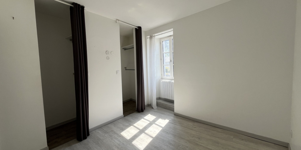 immeuble à PIERREFITTE NESTALAS (65260)