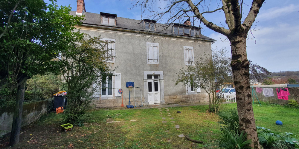 maison à LAMARQUE PONTACQ (65380)