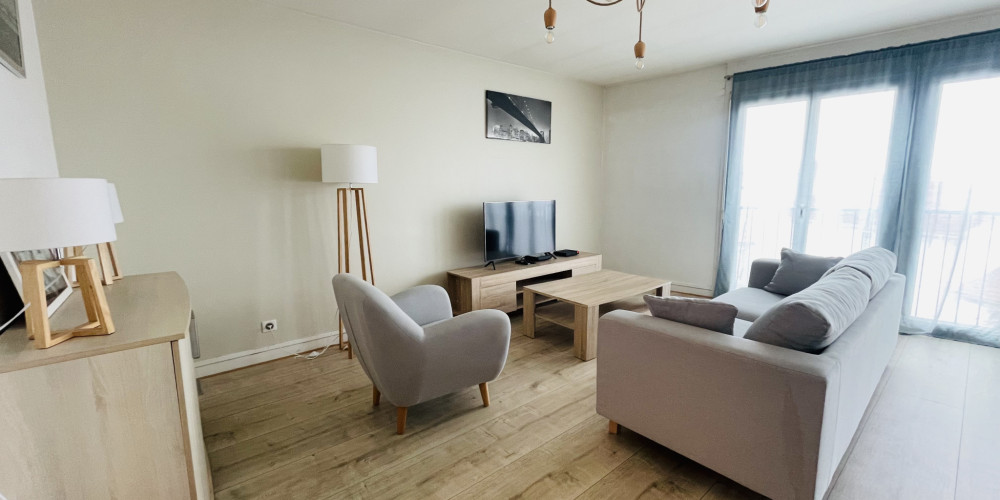 appartement à PAU (64000)