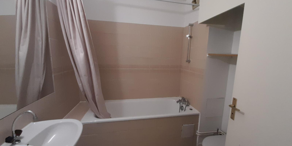 appartement à PAU (64000)