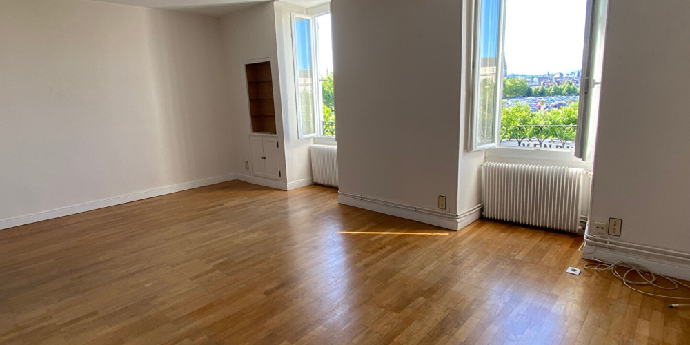 appartement à PAU (64000)