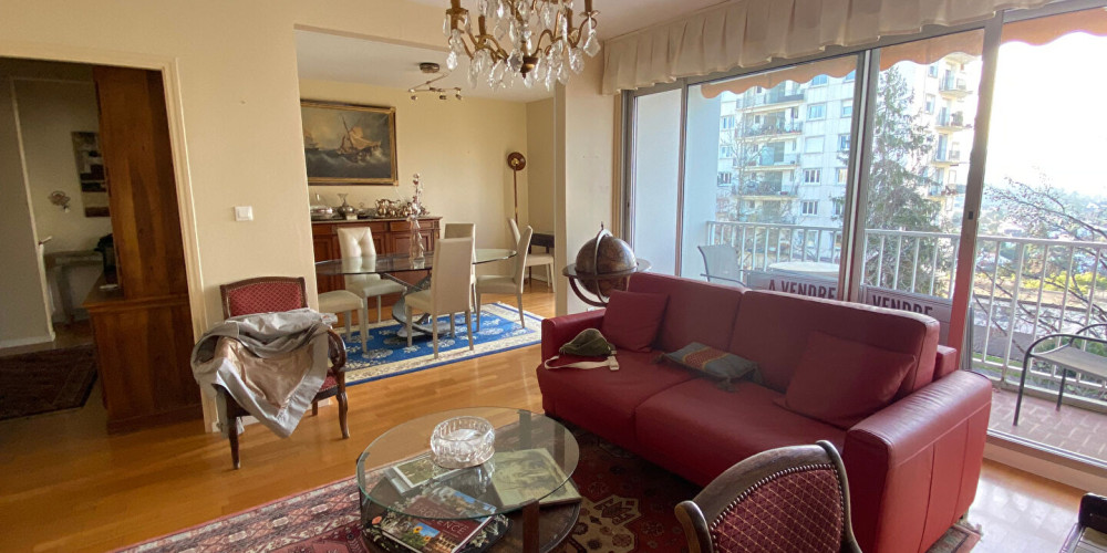 appartement à PAU (64000)