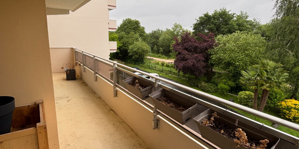 appartement à PAU (64000)