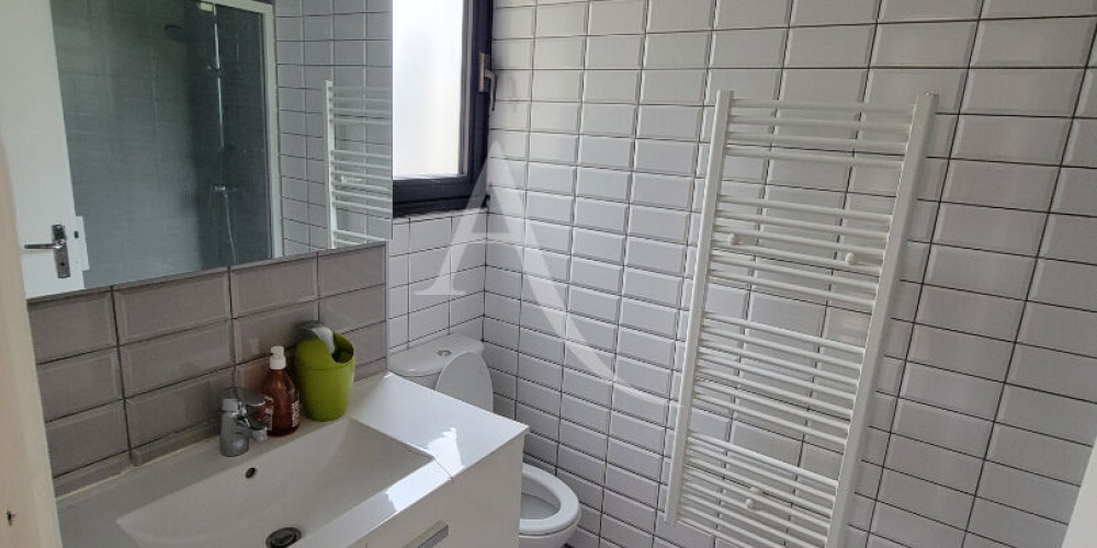 appartement à PAU (64000)