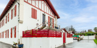 appartement à ST PEE SUR NIVELLE (64310)