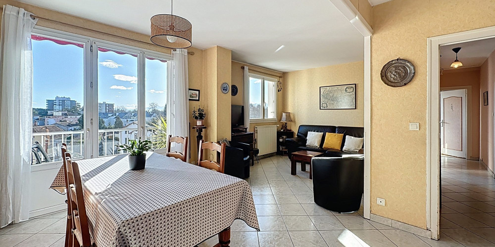 appartement à PAU (64000)