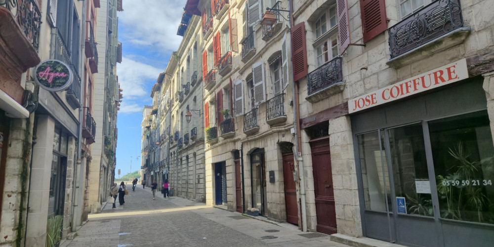 appartement à BAYONNE (64100)