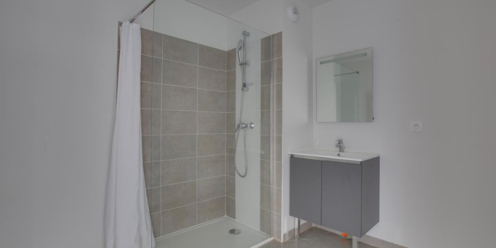 appartement à ST PEE SUR NIVELLE (64310)
