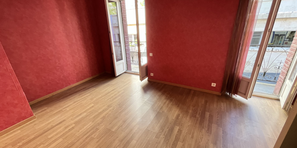immeuble à LOURDES (65100)