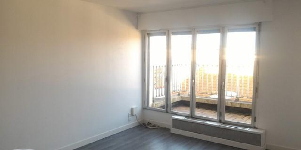 appartement à PAU (64000)