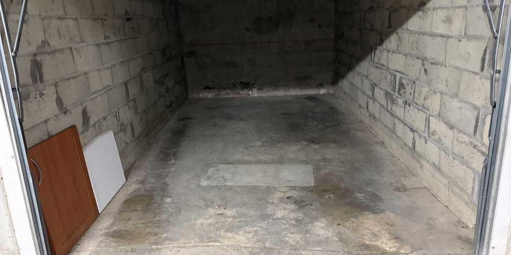 parking à ANGLET (64600)