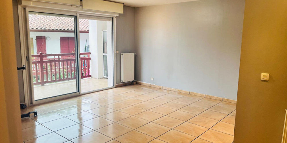appartement à URRUGNE (64122)