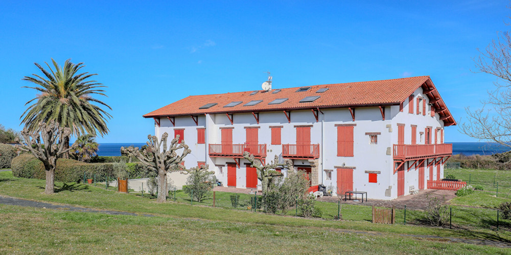appartement à URRUGNE (64122)