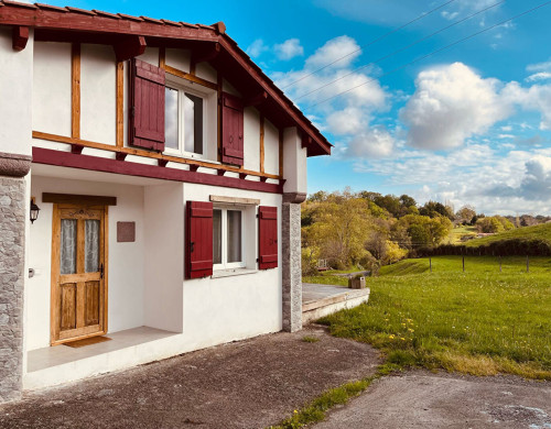 maison  URRUGNE