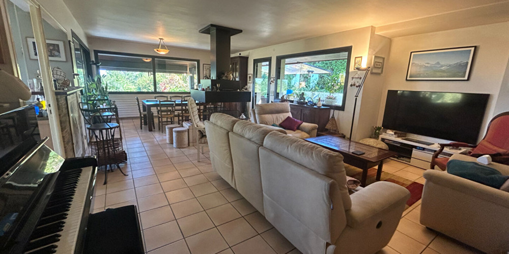 maison à JURANCON (64110)