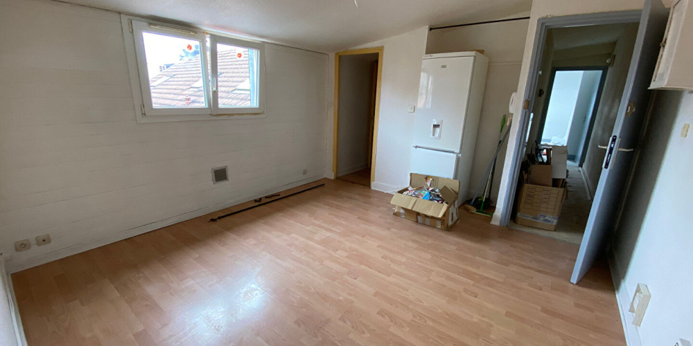 appartement à PAU (64000)