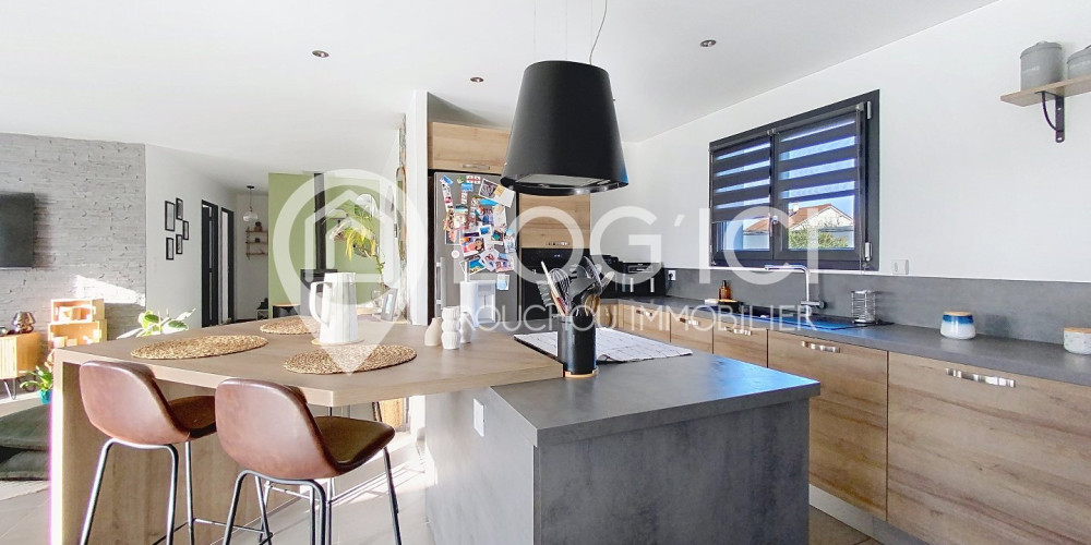 maison à THEZE (64450)