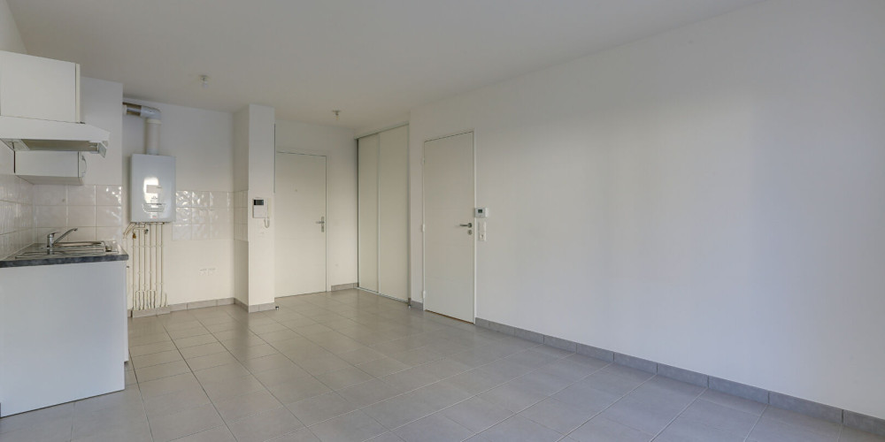 appartement à BASSUSSARRY (64200)